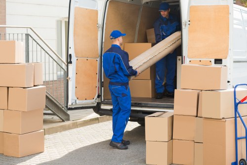 Local man and van moving furniture in Kew