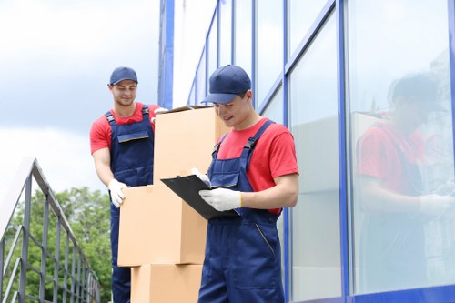 Moving truck service for homes in Kew