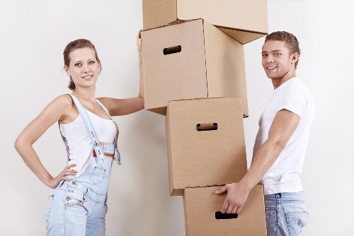 Local moving van service supporting a flat move in Kew
